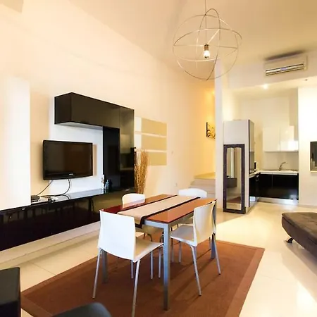 Spinola Bay Large 1 Bedroom For 4
