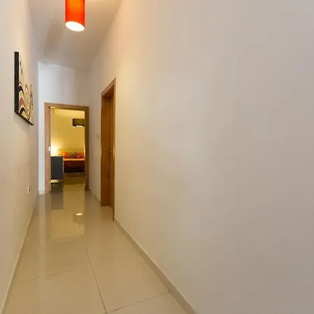 Spinola Bay Large 1 Bedroom For 4 Διαμέρισμα *